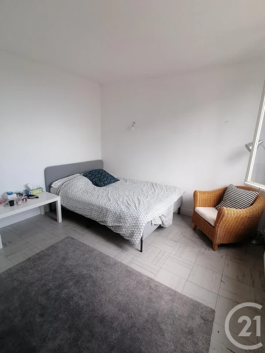 Voir la photo 1/5 du type studio à Trévoux