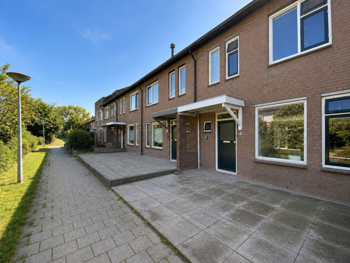 Bekijk foto 1/5 van house in Lelystad
