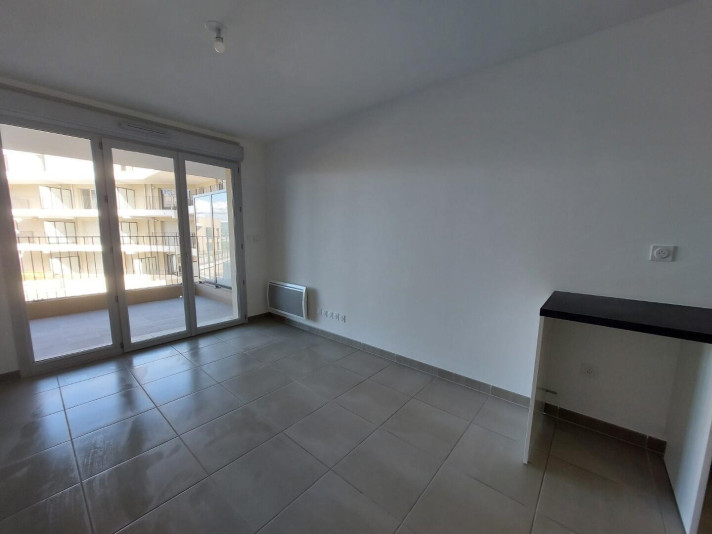 Voir la photo 1/7 du type apartment à Trets