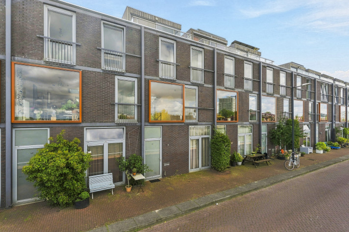 View photo 1/22 of house in Amsterdam