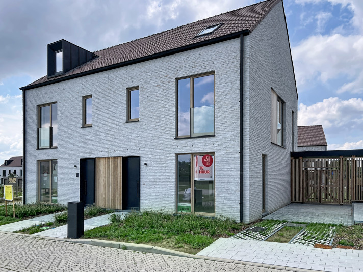 Bekijk foto 1 van 10 van het house in Tielt