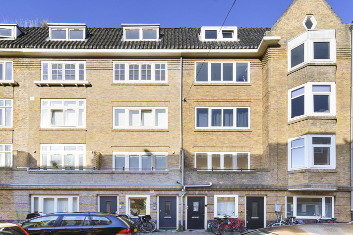 Appartement aan de Reinier Claeszenstraat in Amsterdam (1056 WE)