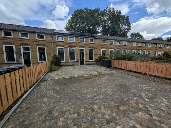 View photo 1/5 of house in Rotterdam
