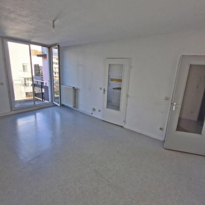 Voir la photo 1/7 du type apartment à Grenoble