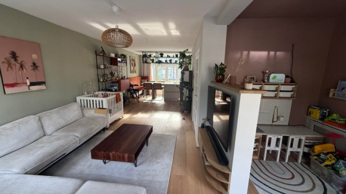 View photo 1/23 of house in Amsterdam