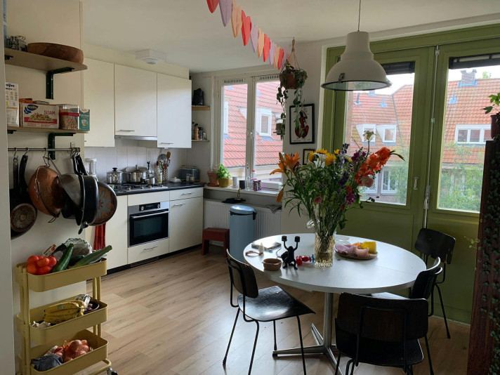 Appartement aan de Haarlemmerweg in Amsterdam (1014 BE)