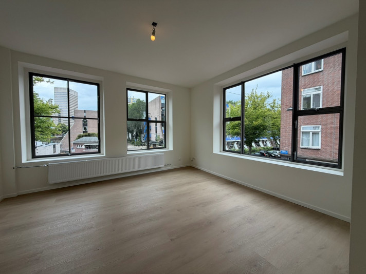 View photo 1/24 of apartment in Rotterdam