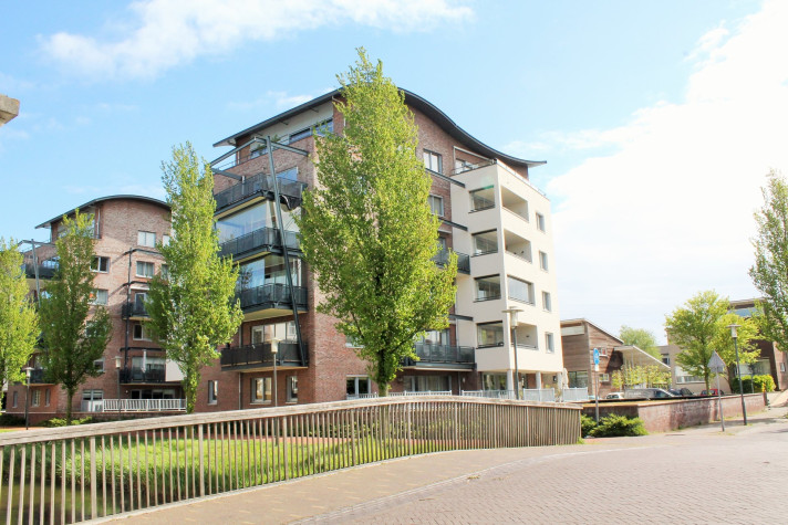 Bekijk foto 1/14 van house in Oegstgeest