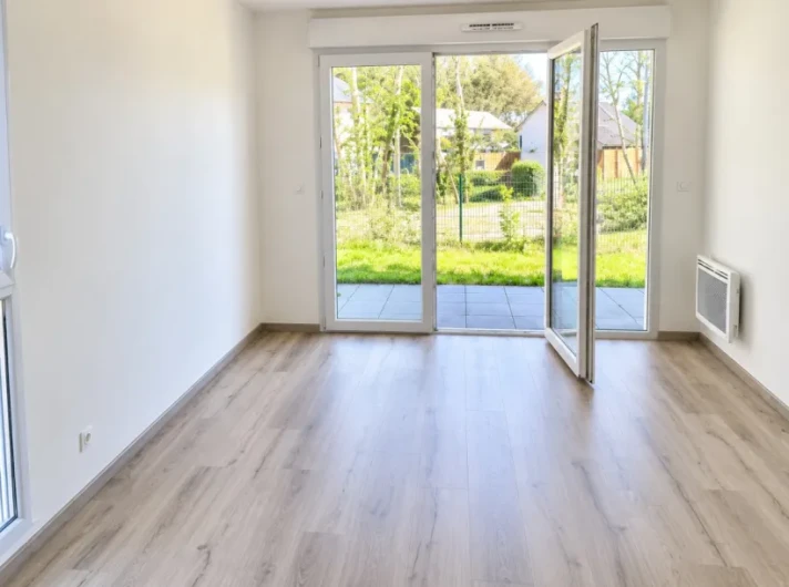 Voir la photo 1/6 du type apartment à Saint-Léger-du-Bourg-Denis