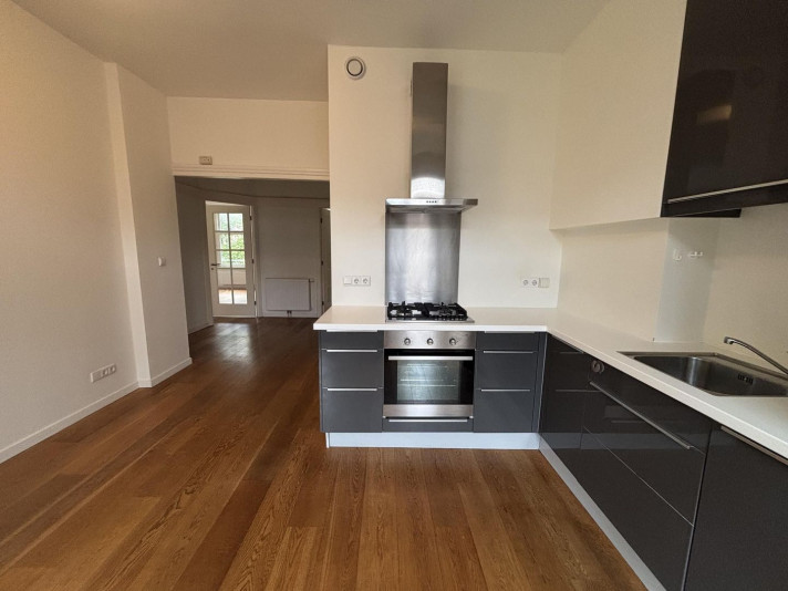 View photo 1/13 of apartment in Amsterdam