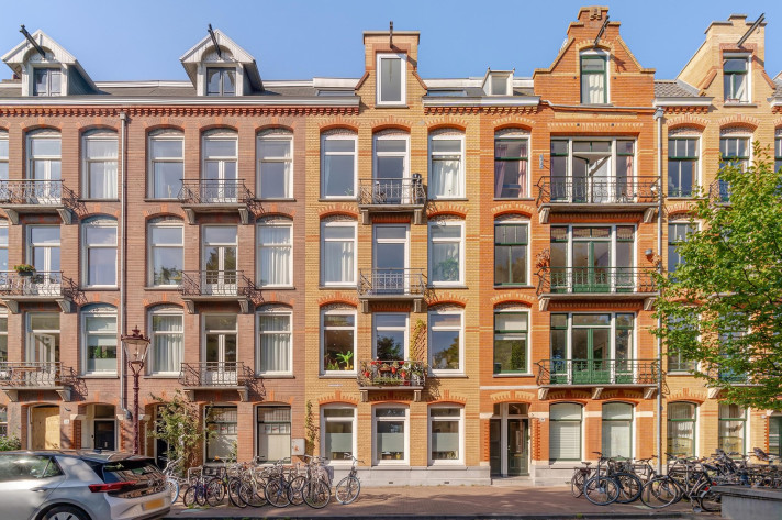 View photo 1/24 of apartment in Amsterdam