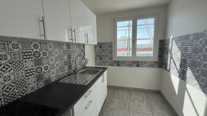 Voir la photo 1/6 du type apartment à Eaubonne