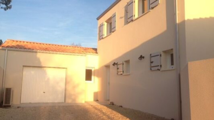 Voir la photo 1/24 du type house à L'Houmeau