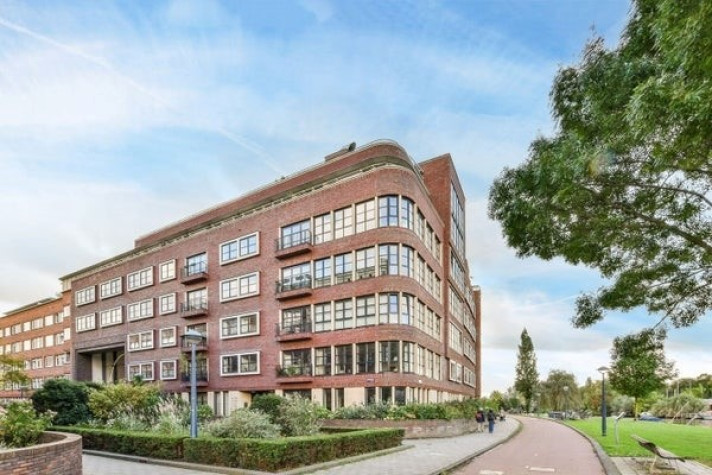 Bekijk foto 1/18 van apartment in Amsterdam