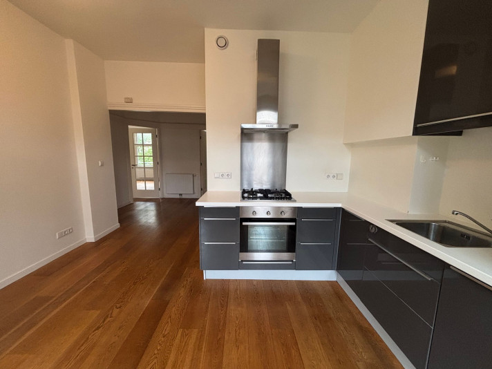 View photo 1/5 of apartment in Amsterdam