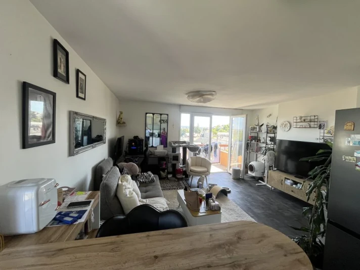 Voir la photo 1/9 du type apartment à Rodez