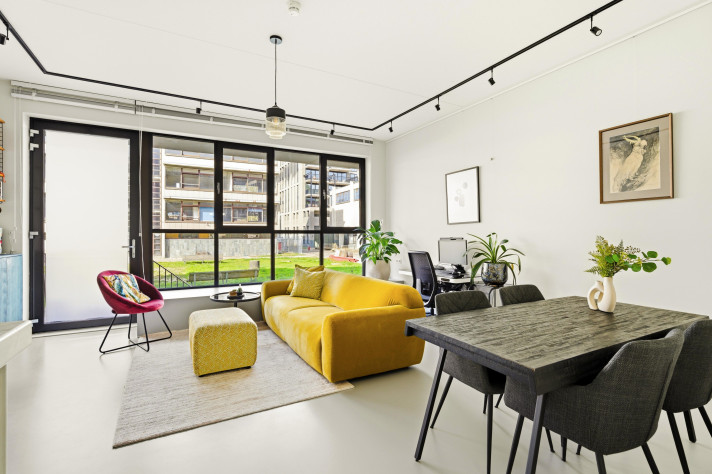 View photo 1/24 of apartment in Amsterdam
