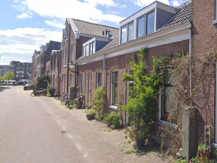Bekijk foto 1/2 van house in Leiden