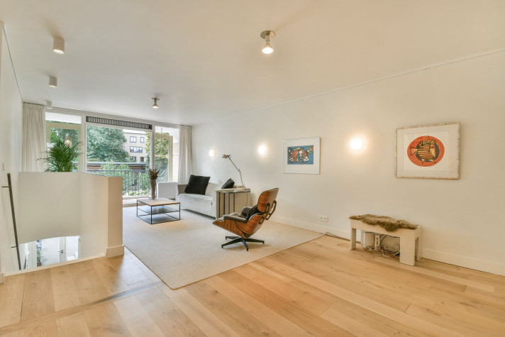 View photo 1/5 of apartment in Amsterdam