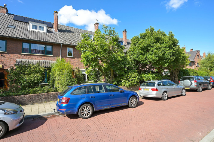 Bekijk foto 1/5 van house in 's-Gravenhage