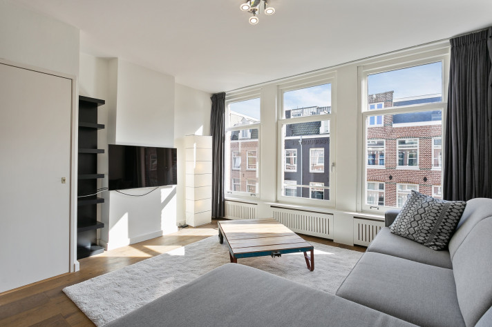 Bekijk foto 1/24 van apartment in Amsterdam