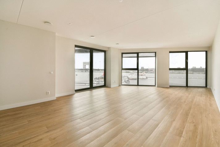View photo 1/5 of apartment in Amsterdam