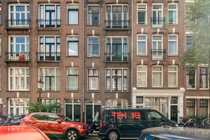 View photo 1/4 of house in Amsterdam
