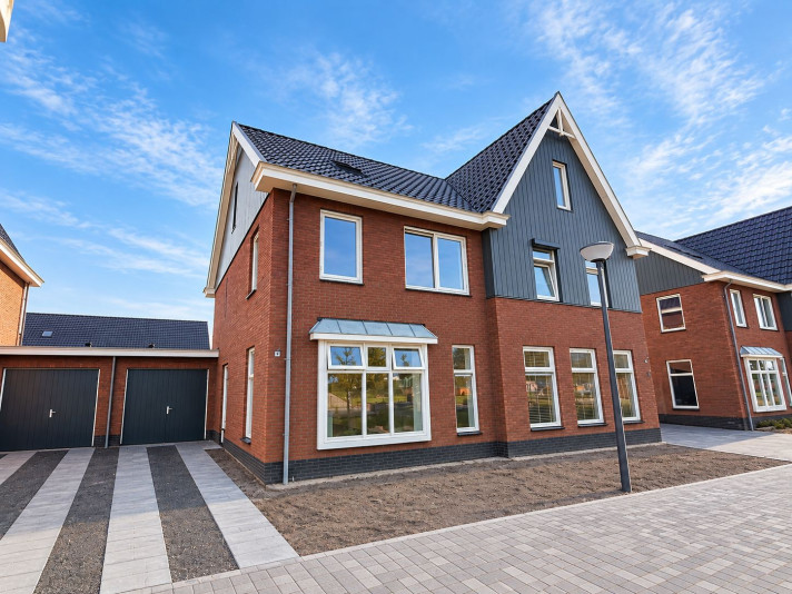 Bekijk foto 1/5 van house in Schagen