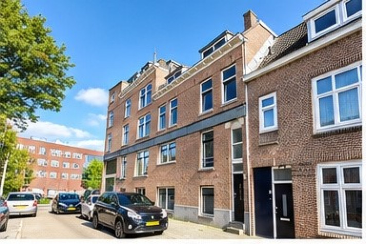 Bekijk foto 1/16 van apartment in Rotterdam