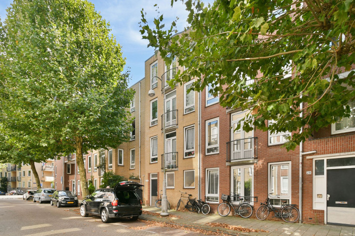 Bekijk foto 1/5 van apartment in Amsterdam