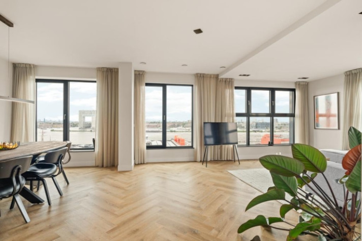 View photo 1/24 of apartment in Amsterdam