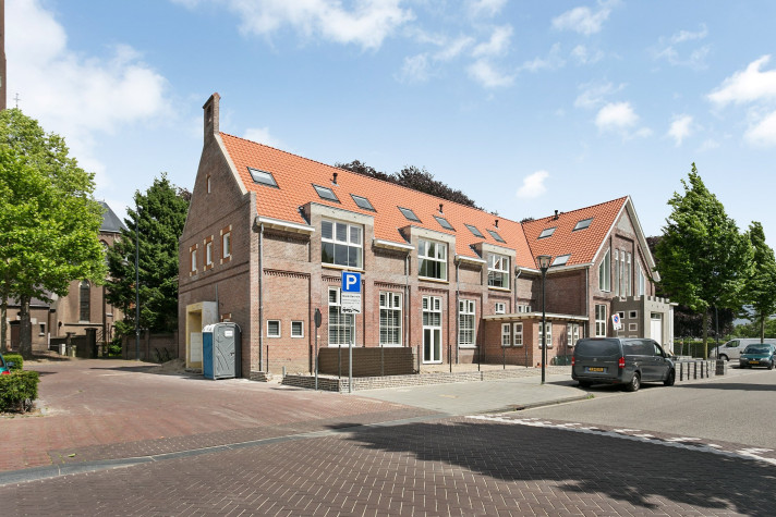 View photo 1/8 of apartment in Eindhoven