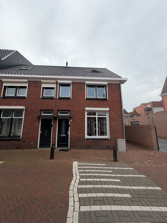 Bekijk foto 1/2 van house in Steenbergen