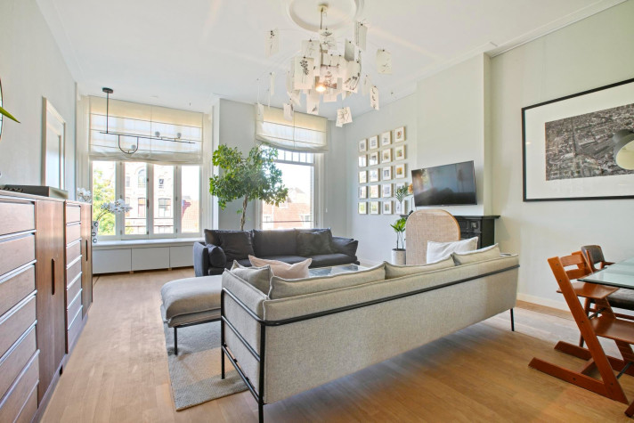 View photo 1/24 of apartment in Amsterdam