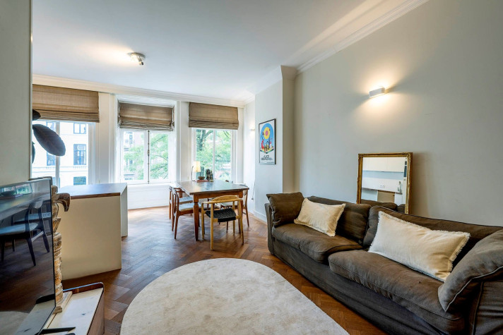 Bekijk foto 1/5 van apartment in Amsterdam