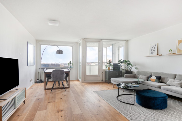View photo 1/24 of apartment in Amsterdam