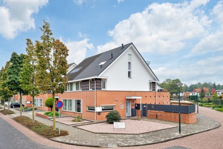 Zdjęcie 1 z 24 — house, Meierijstad