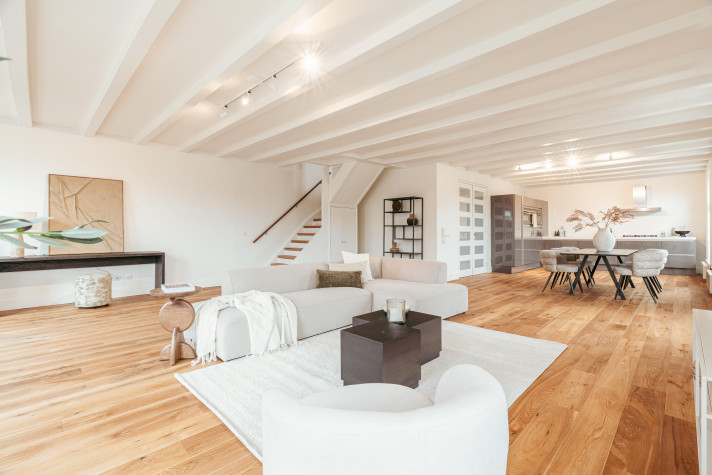 View photo 1/24 of apartment in Amsterdam