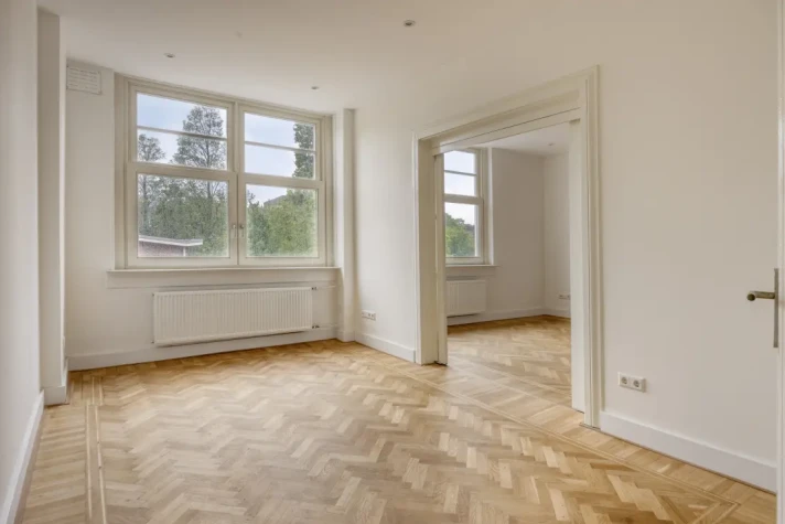 View photo 1/14 of apartment in Amsterdam