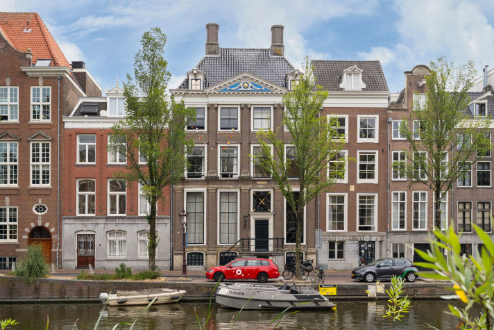 View photo 1/5 of apartment in Amsterdam