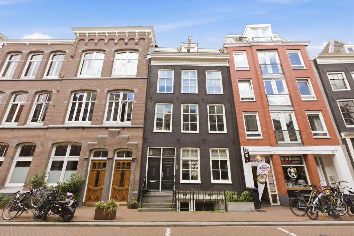 View photo 1/5 of apartment in Amsterdam