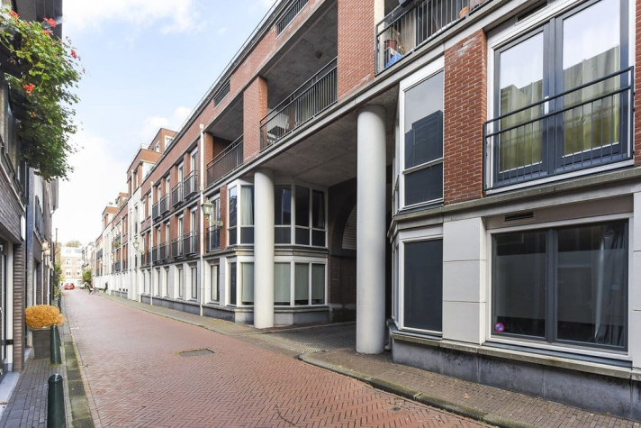 Bekijk foto 1/5 van apartment in 's-Gravenhage
