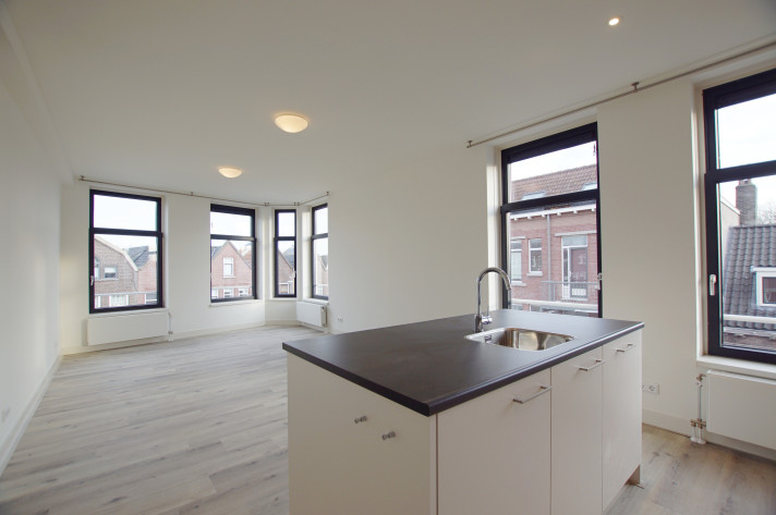 Bekijk foto 1/20 van apartment in Rotterdam