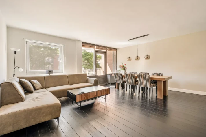View photo 1/24 of apartment in Amsterdam