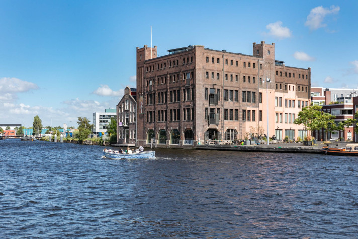 View photo 1/24 of apartment in Haarlem