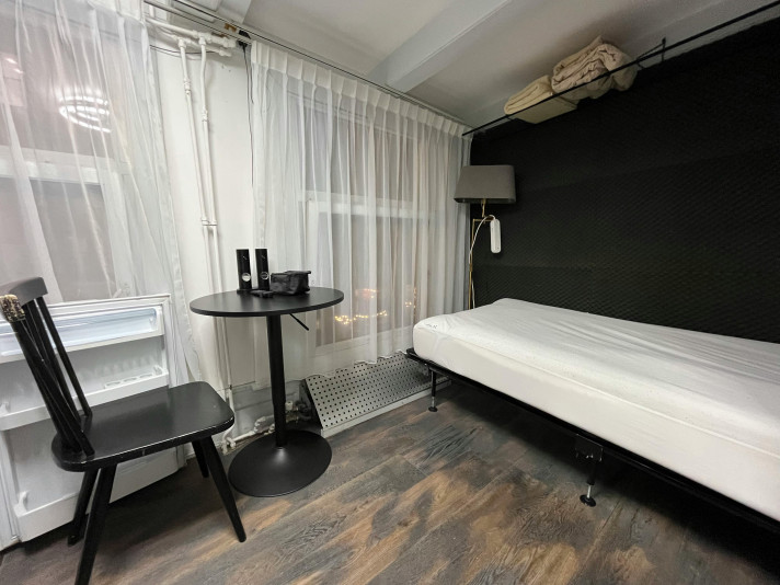 Bekijk foto 1/11 van studio in Amsterdam