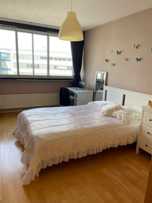 Kamer aan de Gedempte Zalmhaven in Rotterdam