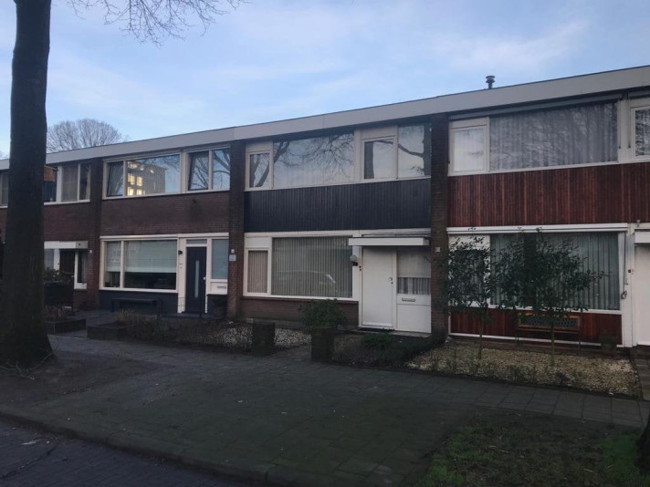 Woonhuis aan de Professor Gimbrèrelaan in Tilburg