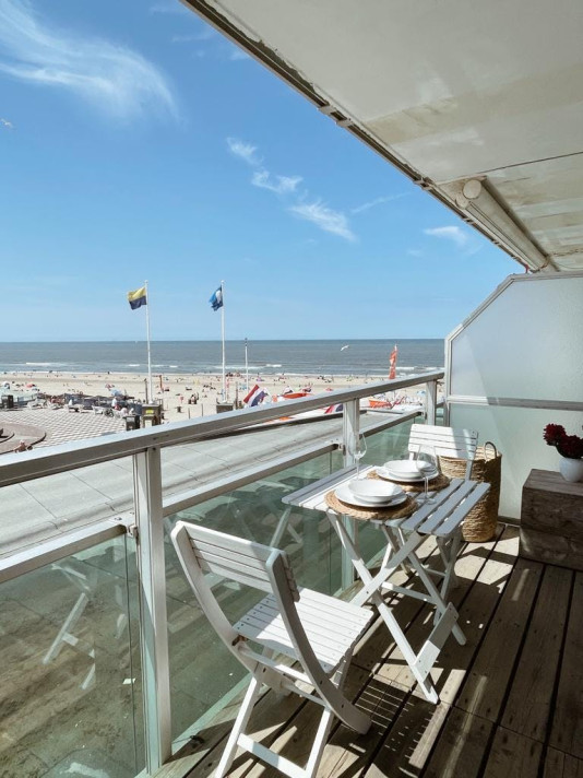 View photo 1/18 of apartment in Zandvoort