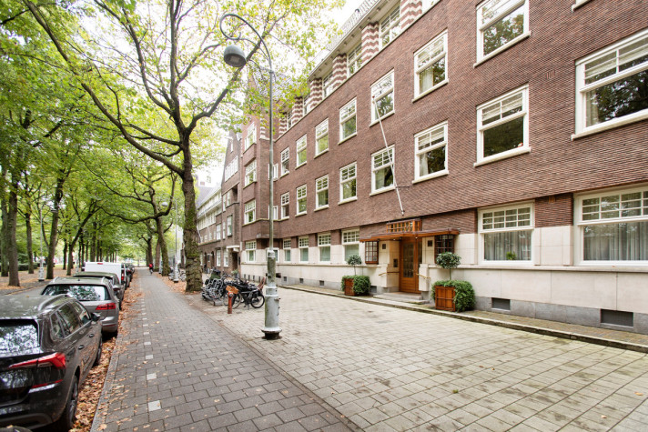 Bekijk foto 1/59 van house in Amsterdam